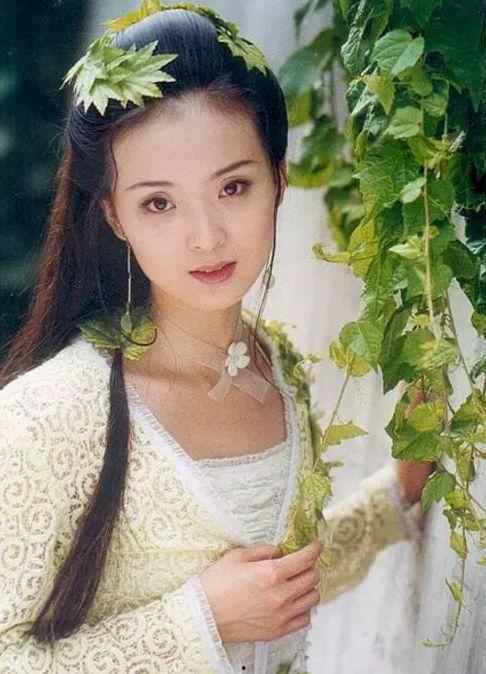 景京陈洁背景,跨界融合的领军人物，共创辉煌的传奇故事